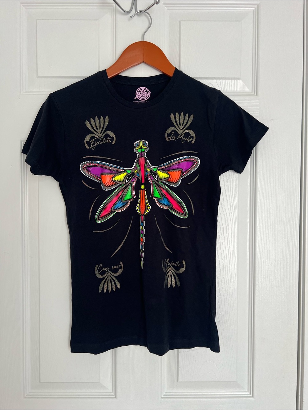 Source Unknown Black Short Sleeve Tee with Multicolor Dragonfly Graphic